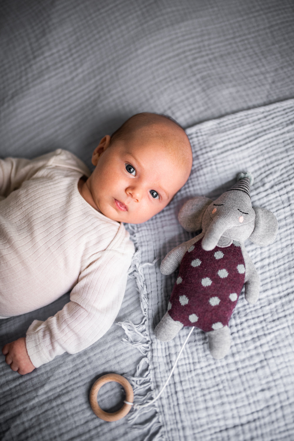 Spieluhr für Babys aus Bio-Baumwolle Elefant mit Hütchen "When You Wish Upon A Star"