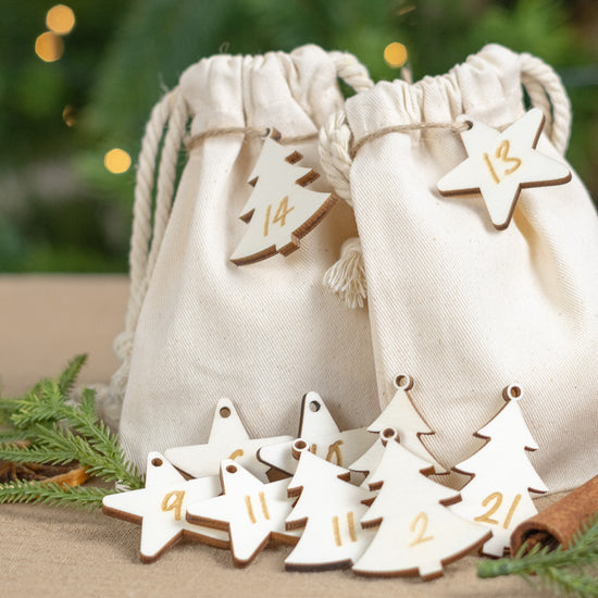 Zahlenset für DIY-Adventskalender, 24er Set aus Holz "Tannenbaum"