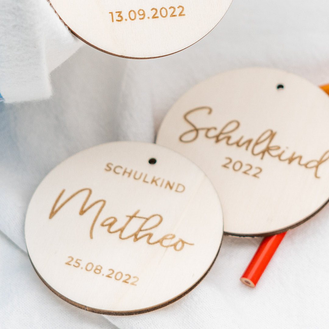 Schultütenanhänger personalisiert aus Holz "Basic"