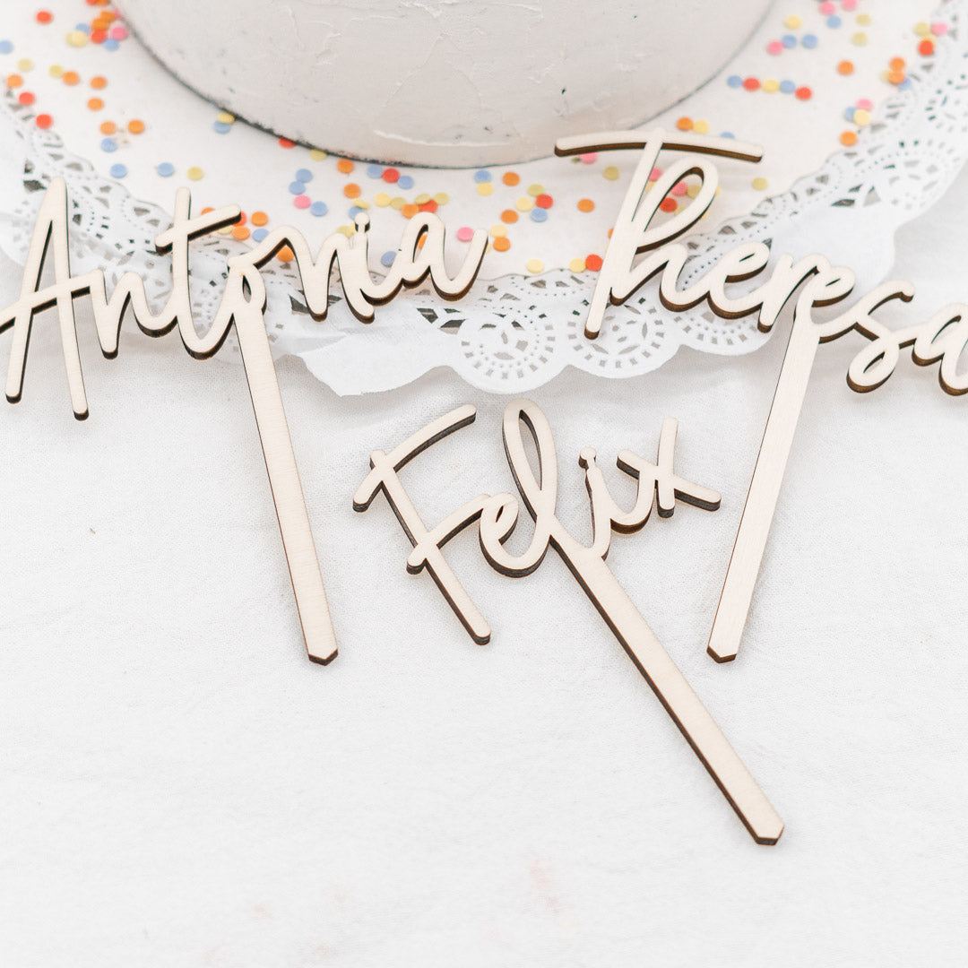 Cake Topper personalisiert mit Namen aus Holz "Basic"