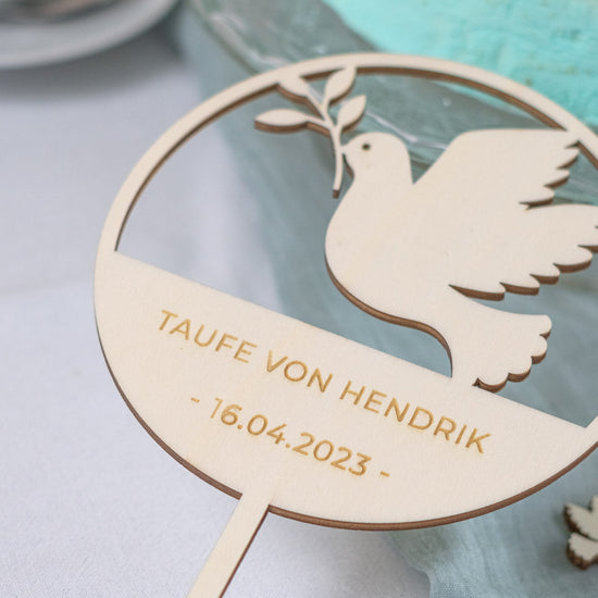 Cake Topper personalisiert zur Taufe & Kommunion aus Holz "Friedenstaube"