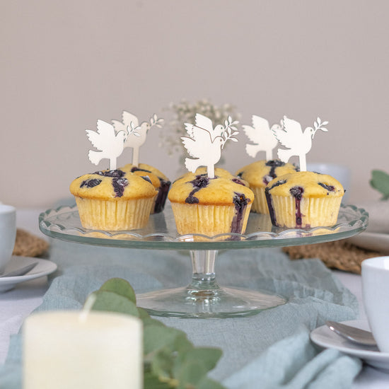 Cake Topper Set für Muffins zur Taufe, Kommunion aus Holz "Friedenstaube" - JULIBER MANUFAKTUR