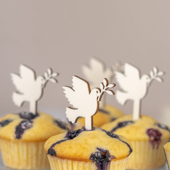 Cake Topper Set für Muffins zur Taufe, Kommunion aus Holz "Friedenstaube"