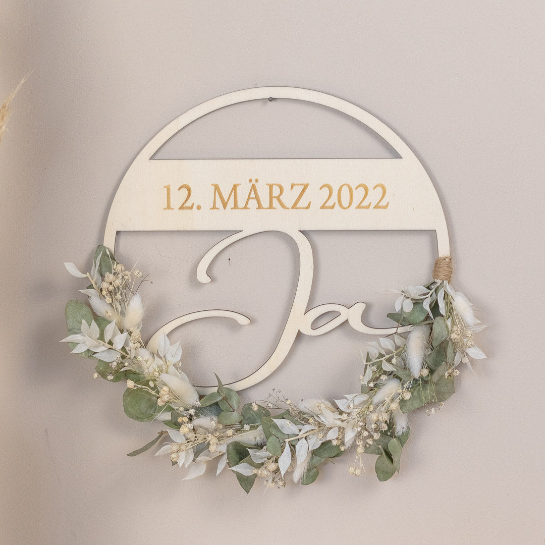 Türkranz personalisiert zur Hochzeit aus Holz mit Trockenblumen "Ja"