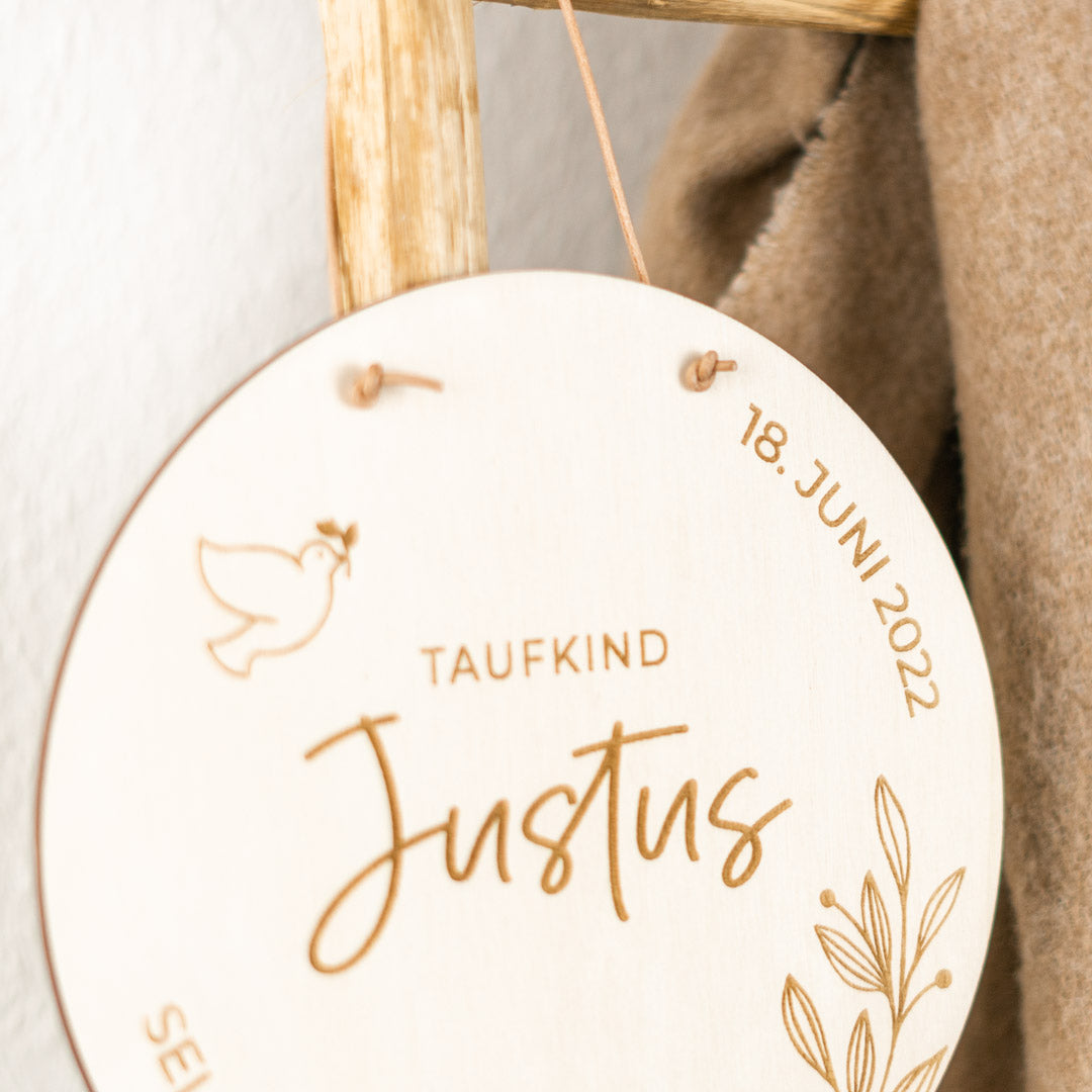 Holzschild personalisiert zur Taufe oder Kommunion  "Mutig & Stark"