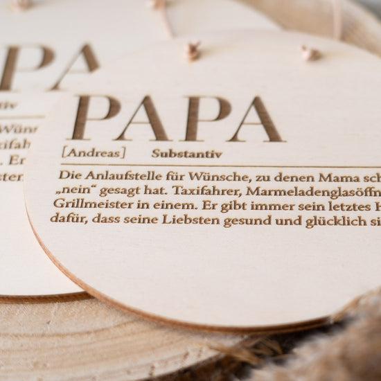 Holzschild personalisiert zum Vatertag "Definition Papa"