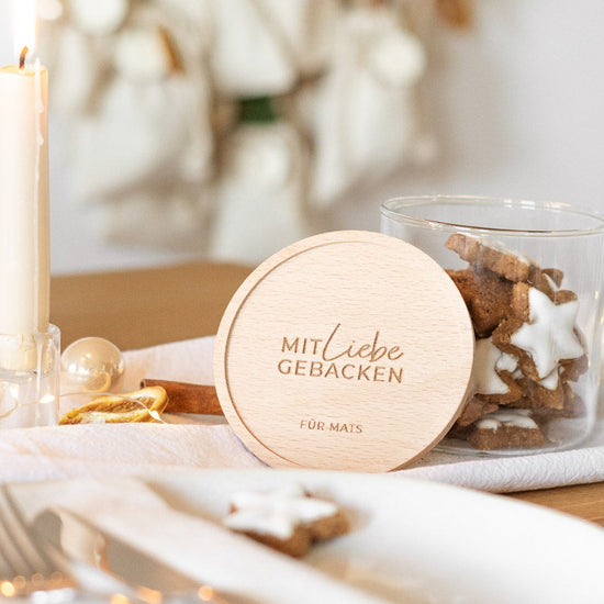 Keksdose personalisiert aus Glas mit Holzdeckel "Liebe gebacken"