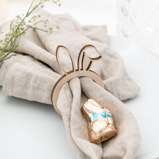 Serviettenringe für Ostern aus Holz "Hasenohr"