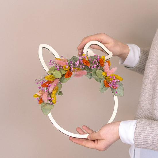 Türkranz Frühling aus Holz mit Trockenblumen "Hasenohr"