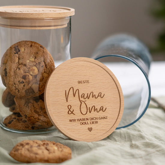 Keksdose personalisiert aus Glas mit Holzdeckel "Beste Mama & Oma"