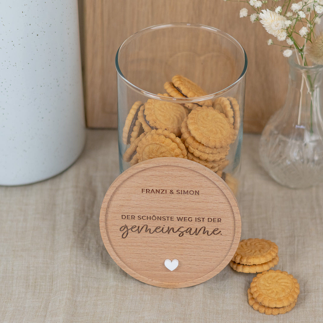 Keksdose personalisiert aus Glas mit Holzdeckel "Der schönste Weg"