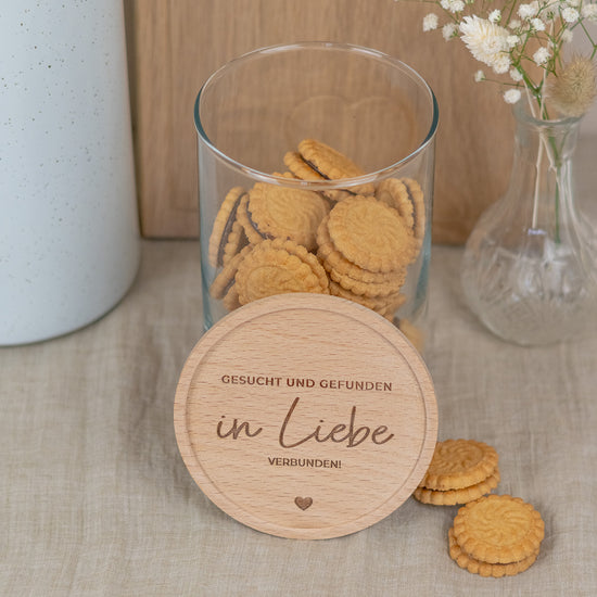 Keksdose zur Hochzeit aus Glas mit Holzdeckel "In Liebe verbunden"