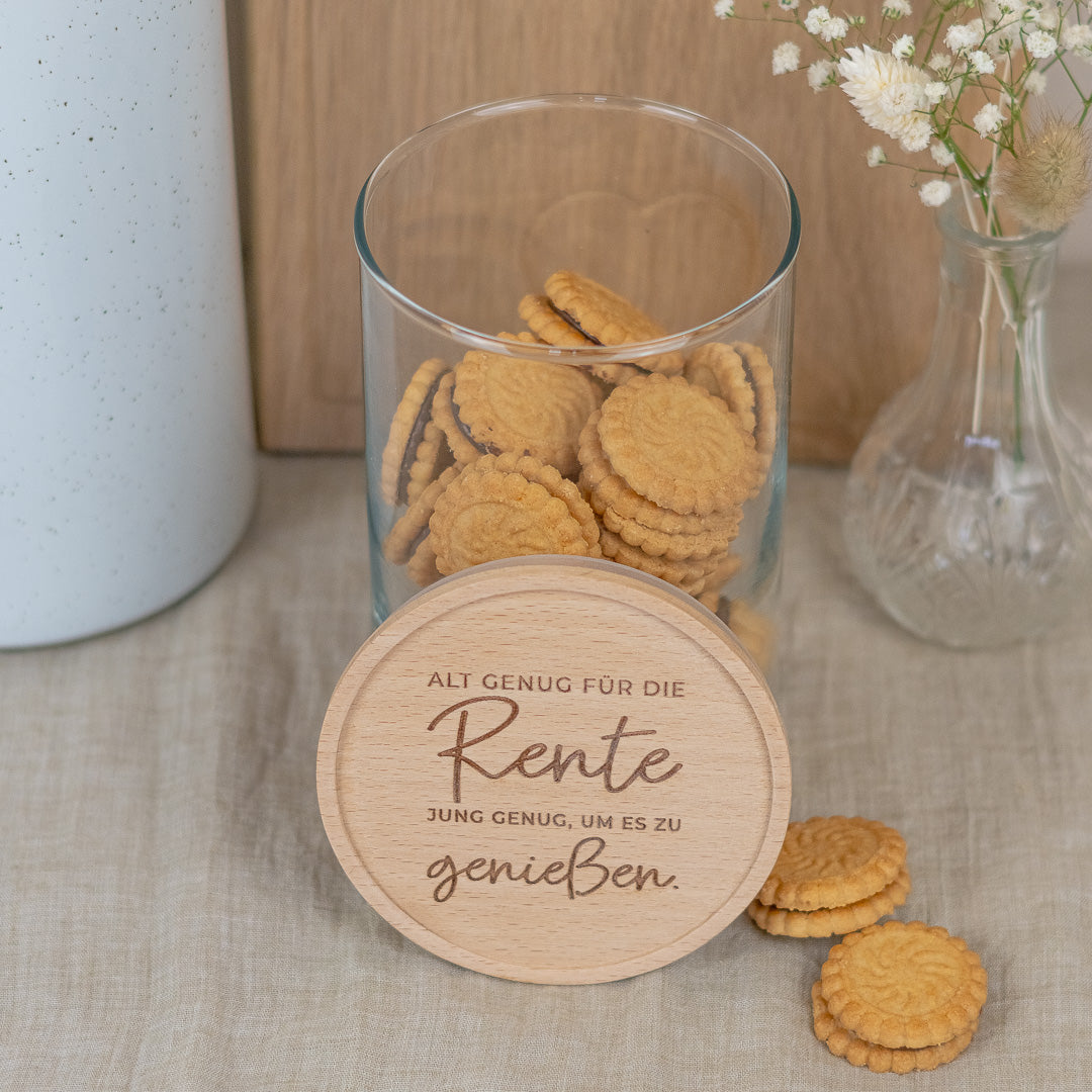 Keksdose zur Rente aus Glas mit Holzdeckel "Rente genießen"